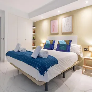 lujan-deluxe-suites.es-andalucia.com/